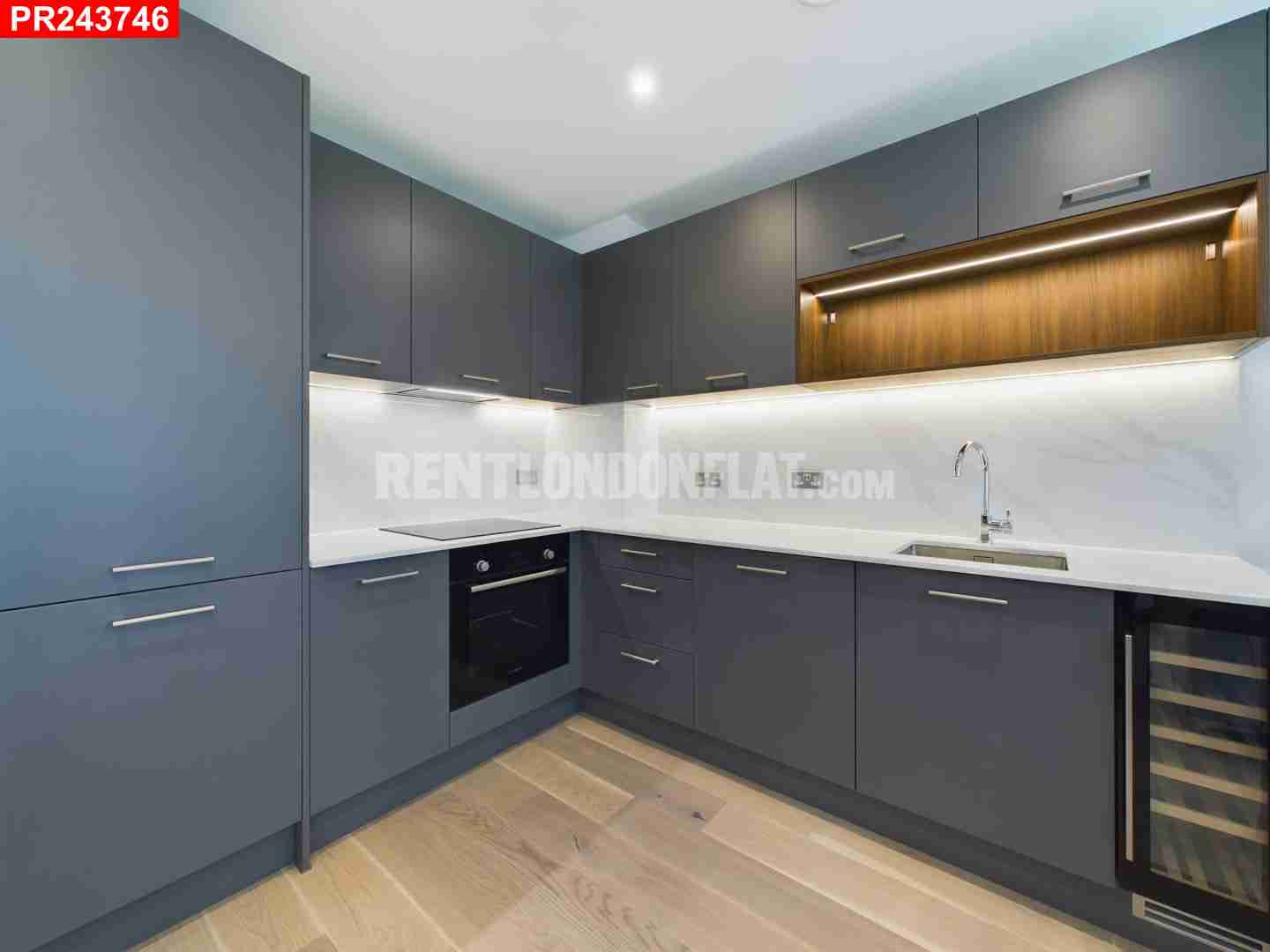 Flat Woolwich High Street in Greater London
