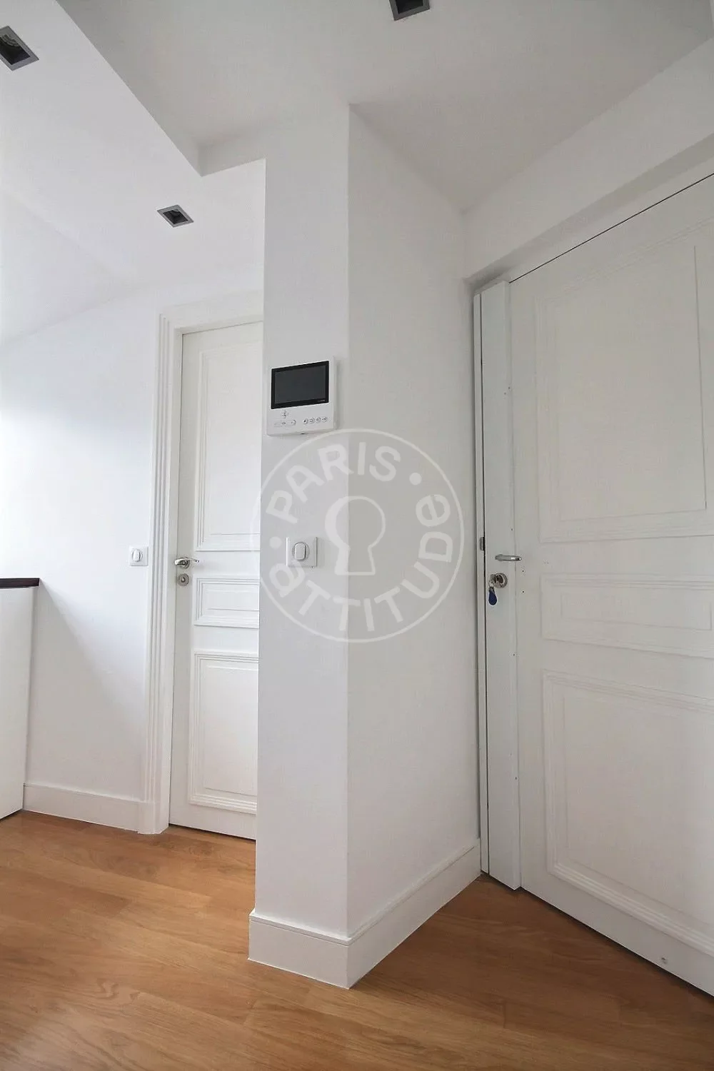 Flat Avenue de Malakoff in Paris
