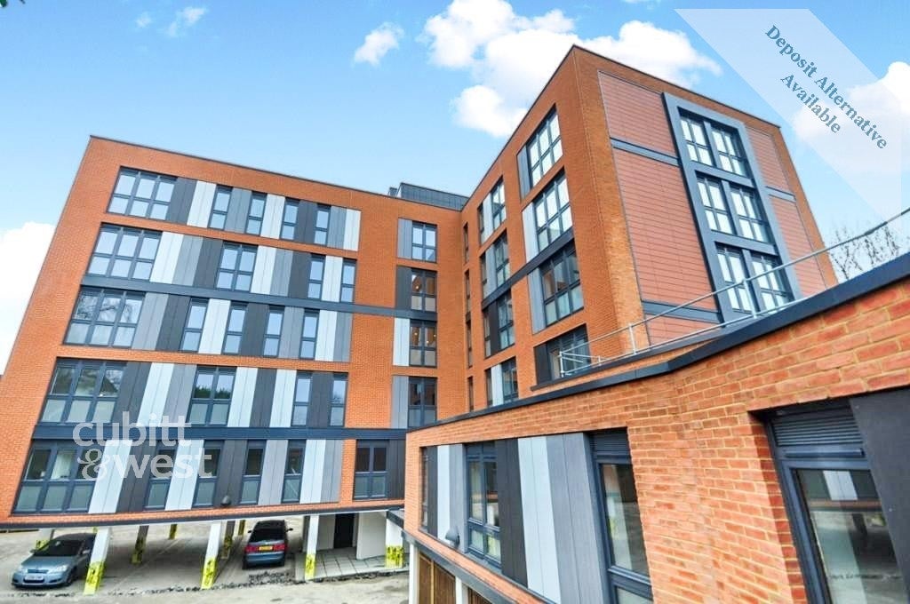 Flat Campbell Road in Greater London