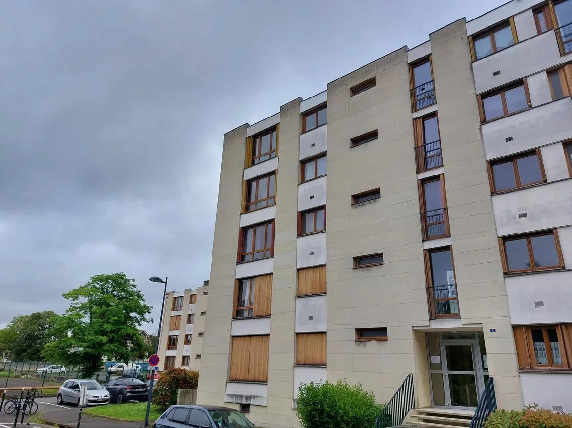 Flat Square du 8 Mai in Compiègne