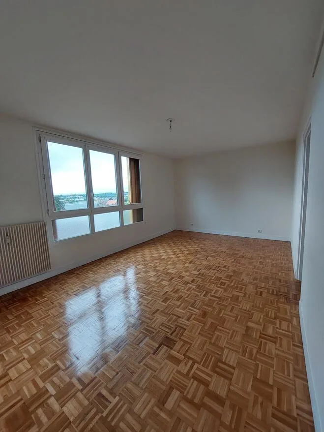 Appartement Square du 8 Mai à Compiègne