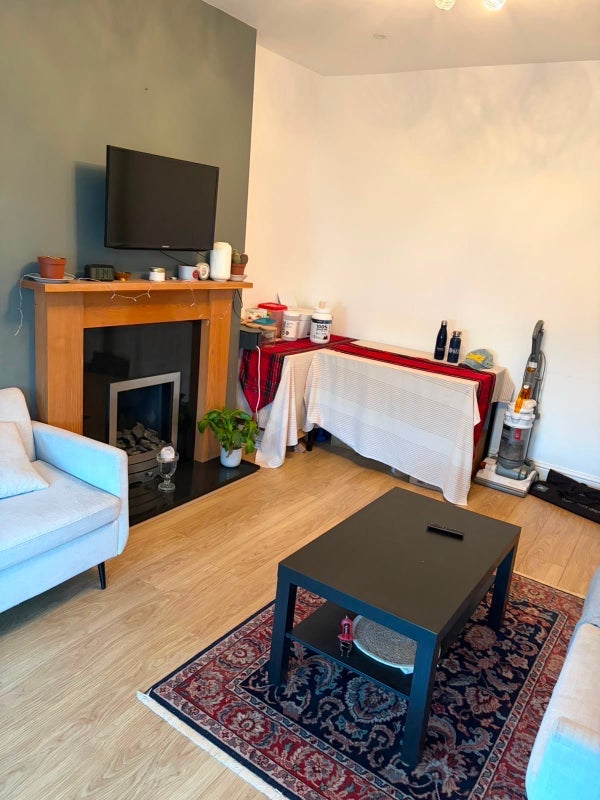 Room Park Road in Greater London