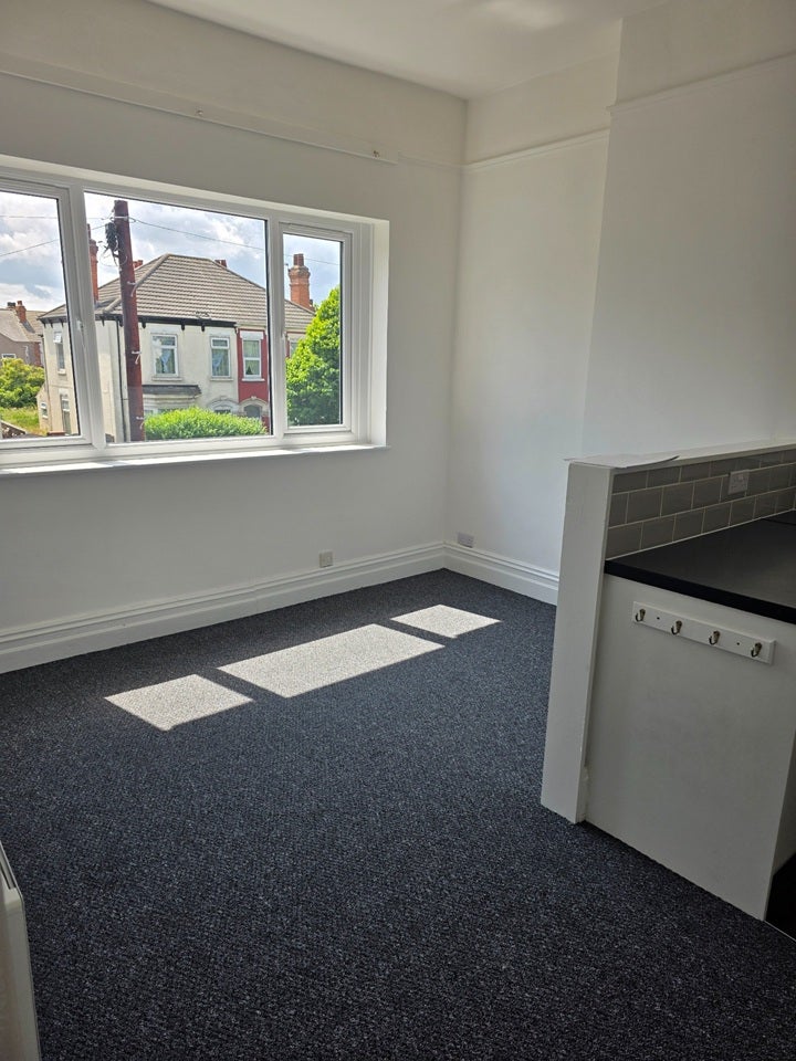 Flat Grimsby Road in Cleethorpes