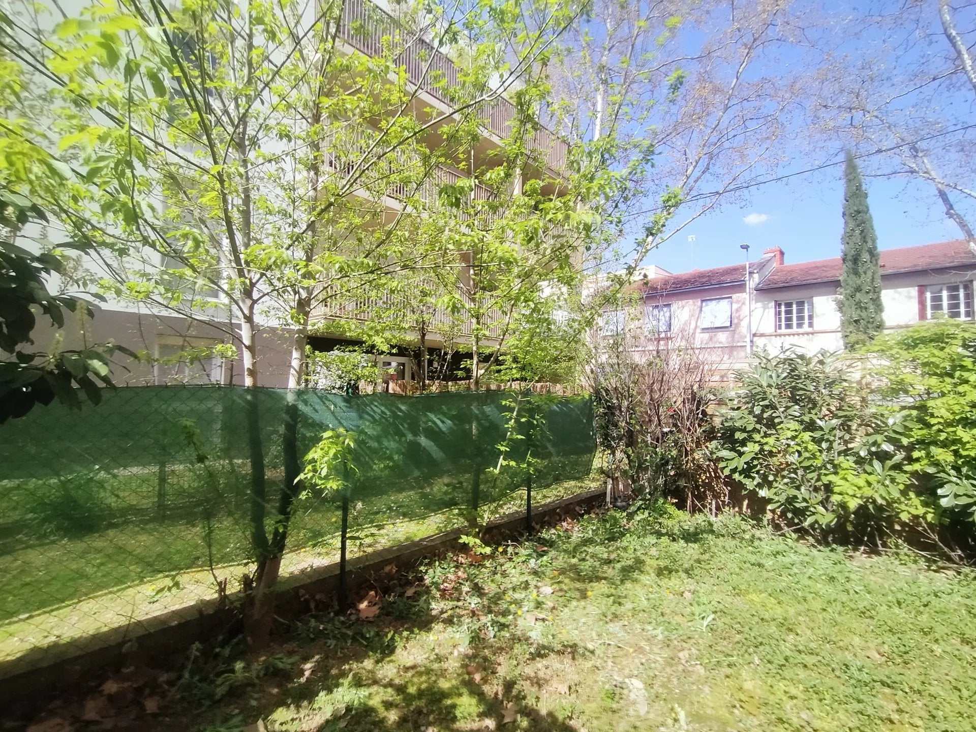 Flat Rue Vaillant-Couturier in Vénissieux
