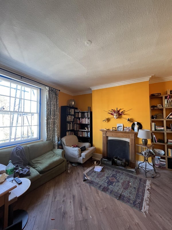 Room Groveway in Greater London