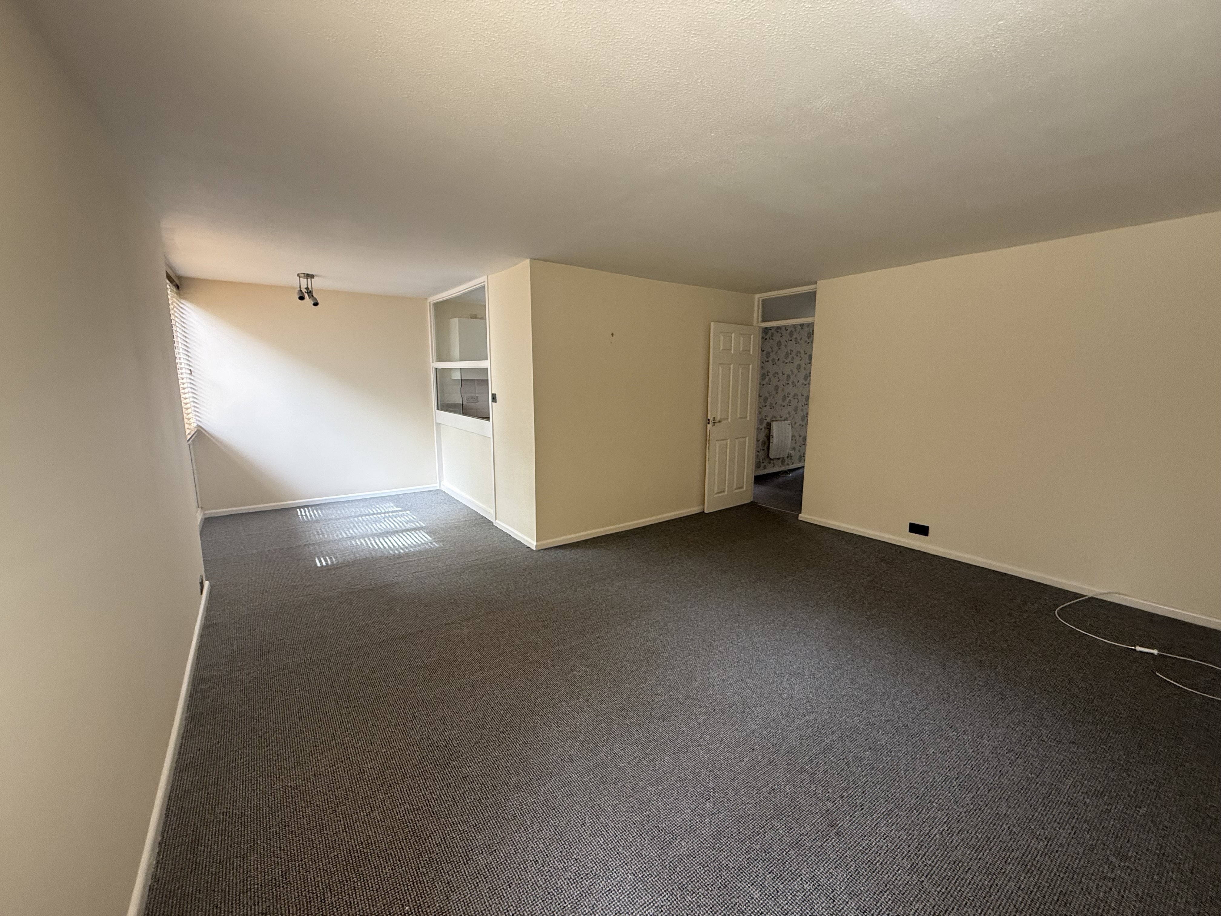 Flat Westacre Close in Bristol