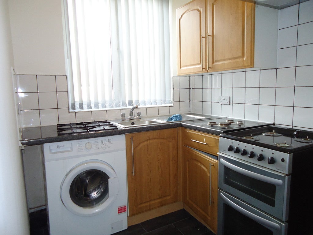 Flat Barnsley Road in Wakefield