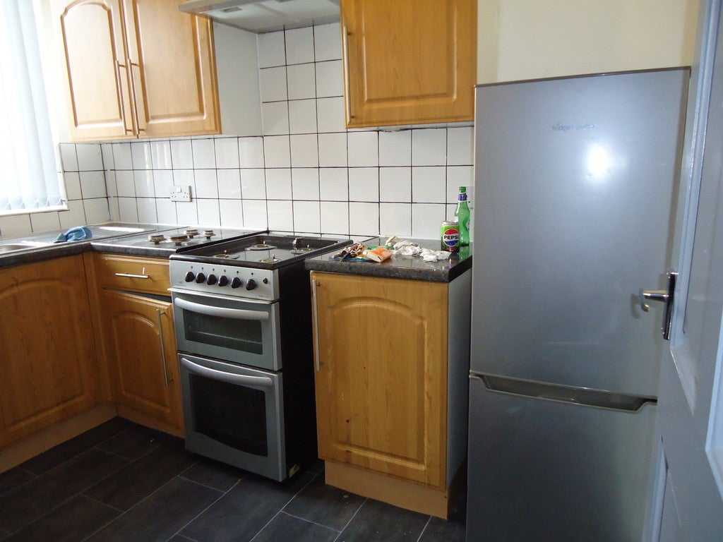 Flat Barnsley Road in Wakefield