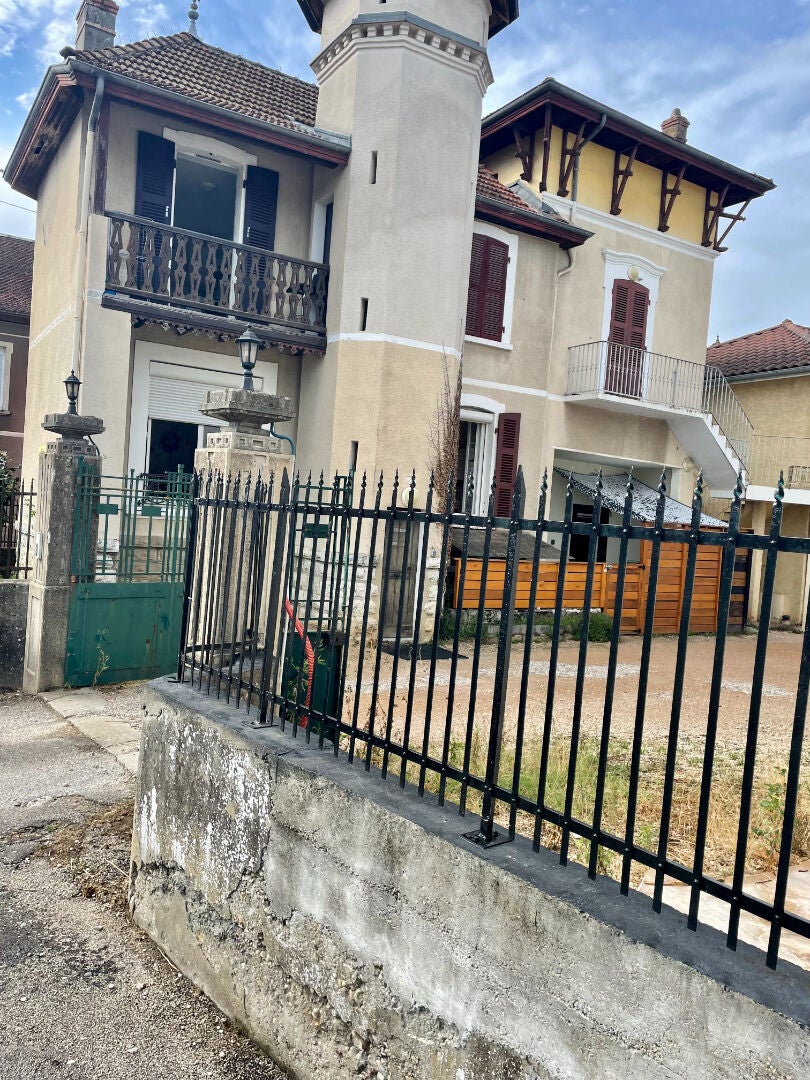 Appartement Rue Emmanuel Crétet à Le Pont-de-Beauvoisin