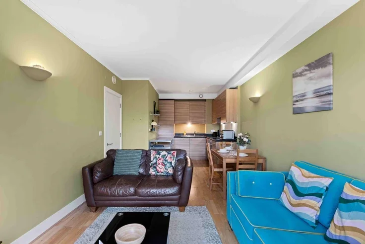 Flat Stroudley Road in Brighton
