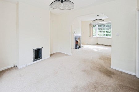 House Ernsford Close in Metropolitan Borough of Solihull