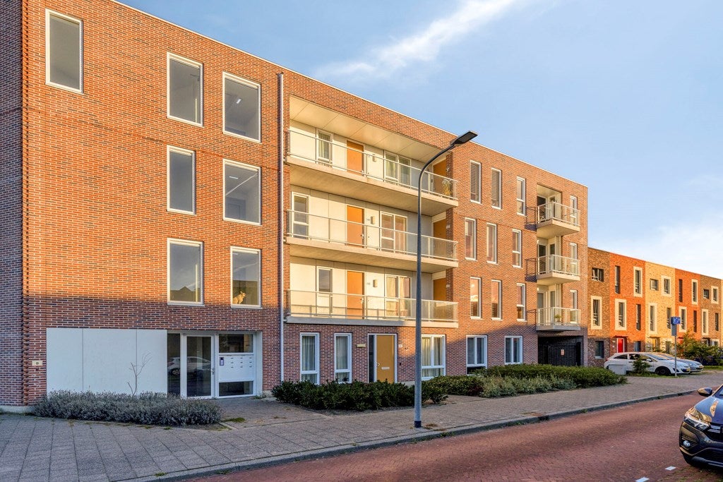 Appartement Koolwitjelaan 153 in Den Haag