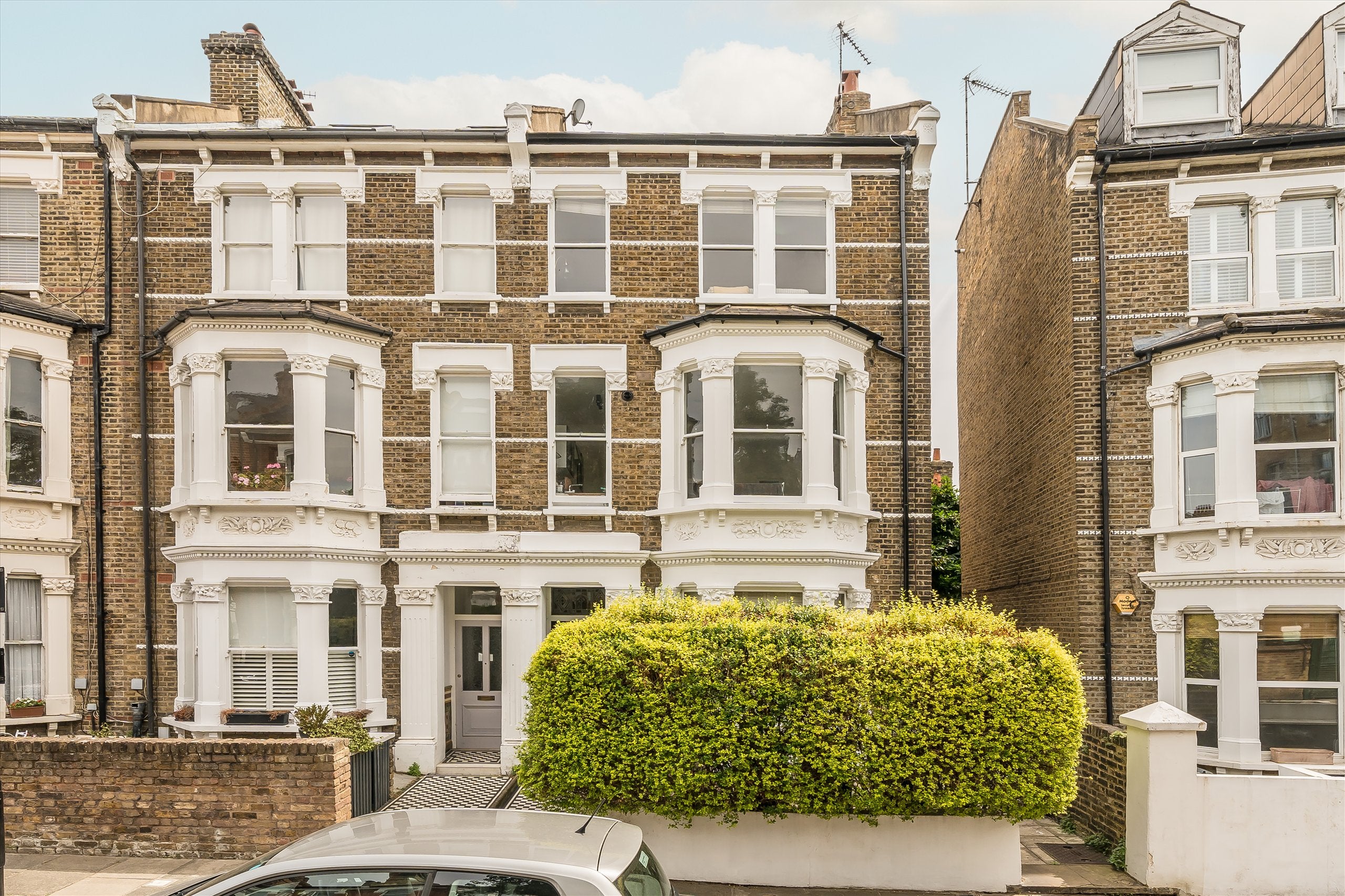Flat Saltram Crescent in City of Westminster