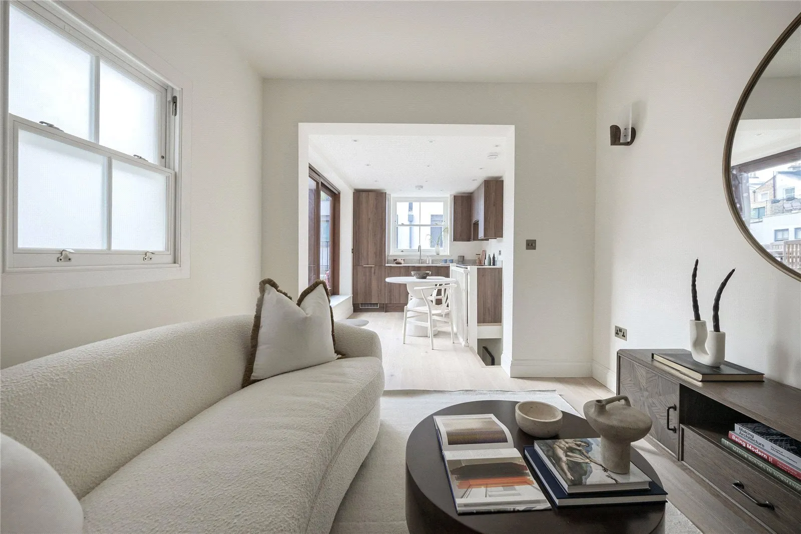 House Munro Mews in Greater London