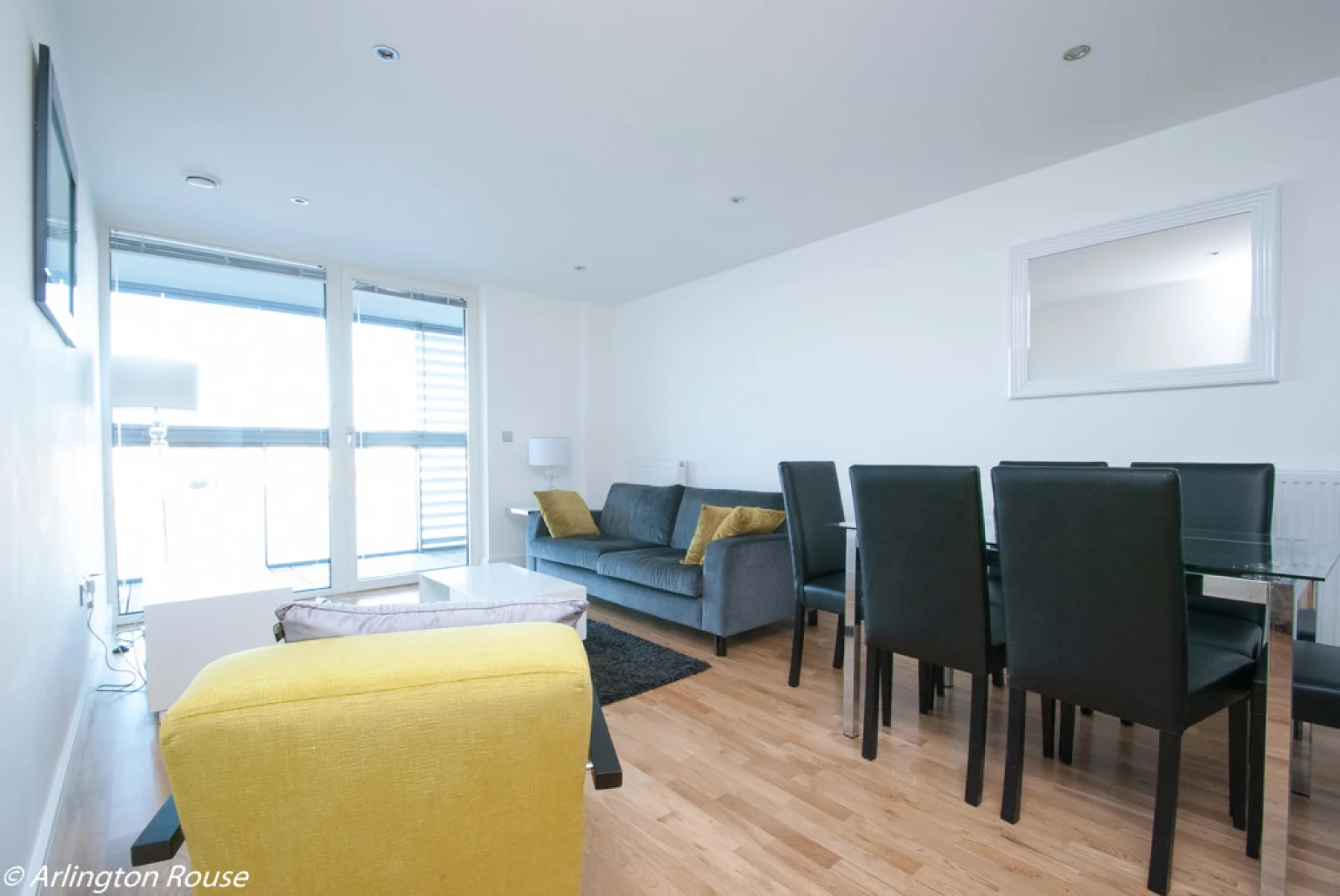Flat Dowells Street in Greater London