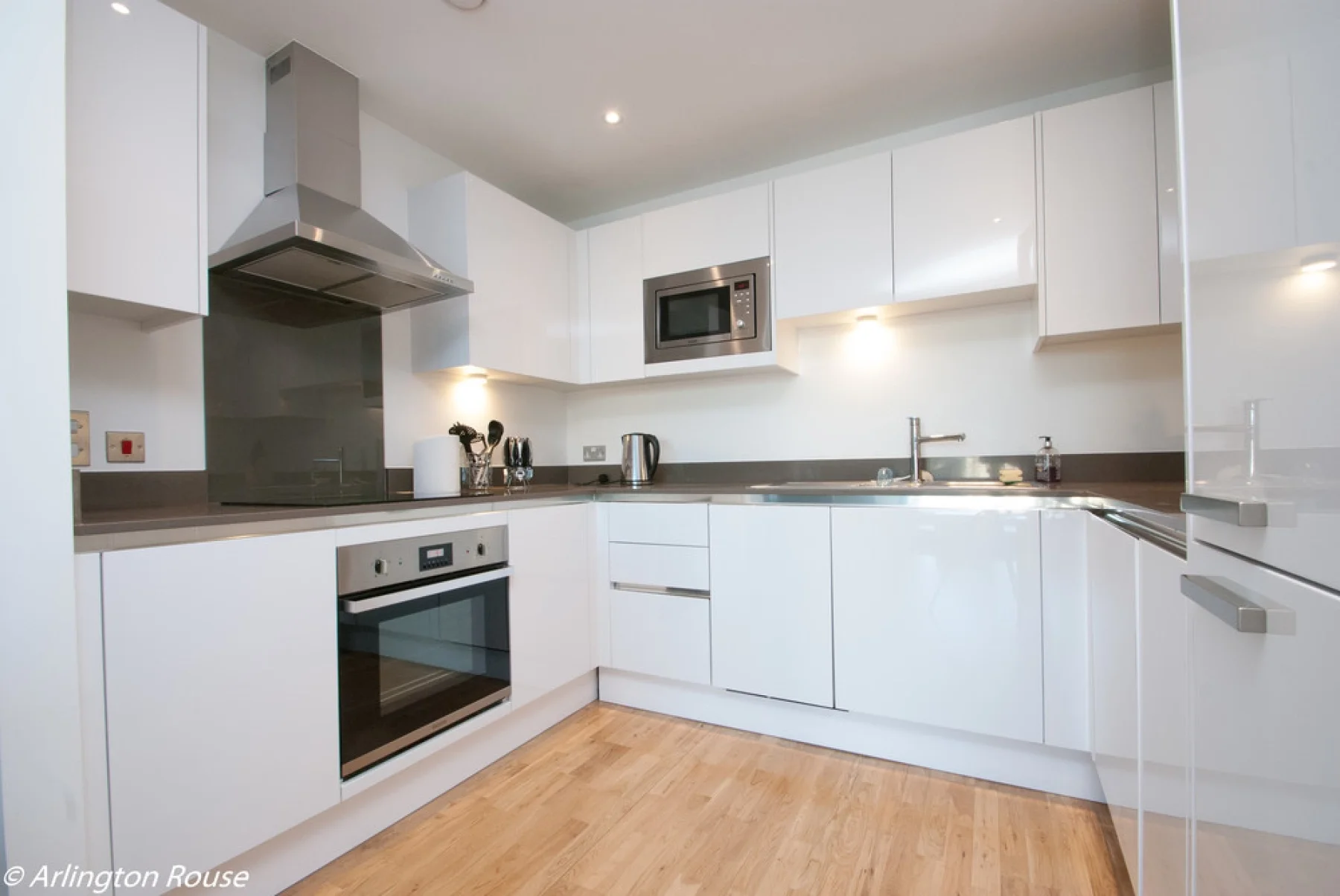 Flat Dowells Street in Greater London