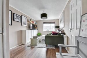 Flat Sudgrove Close in Worcester
