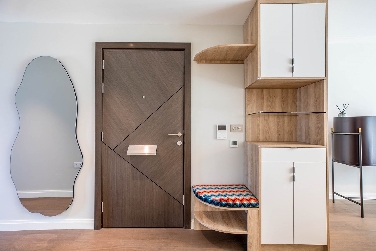 Flat Kennington Lane in Greater London