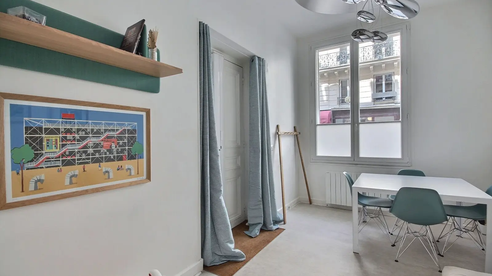 Flat Rue Treilhard in Paris