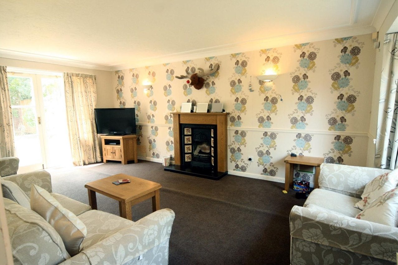 House Hawthorn Drive in Uppingham
