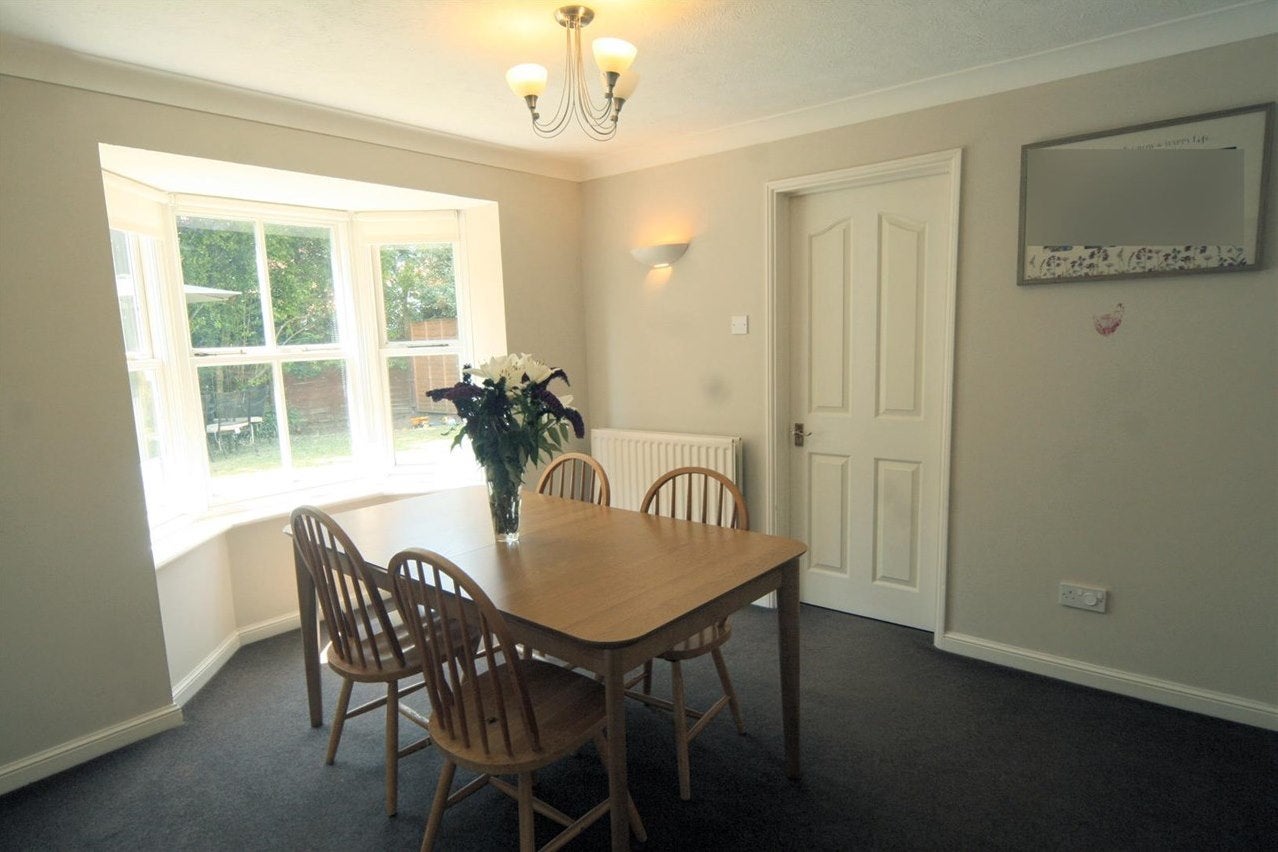 House Hawthorn Drive in Uppingham