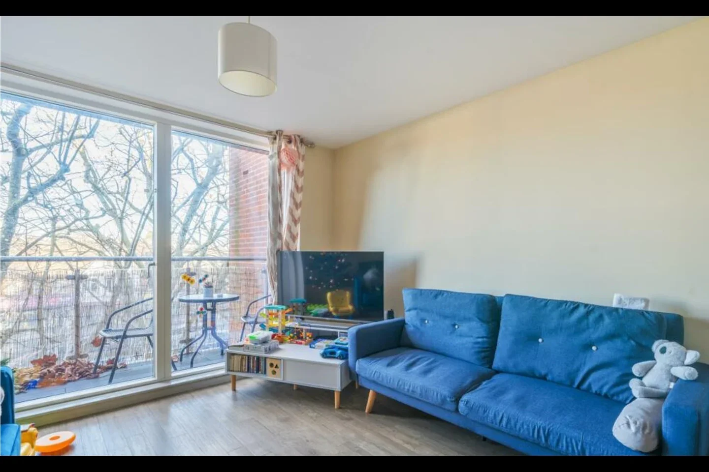 Flat Ditton Road in Greater London