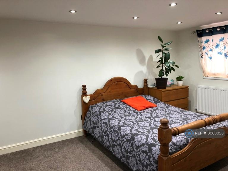 Flat Cayton Road in Greater London