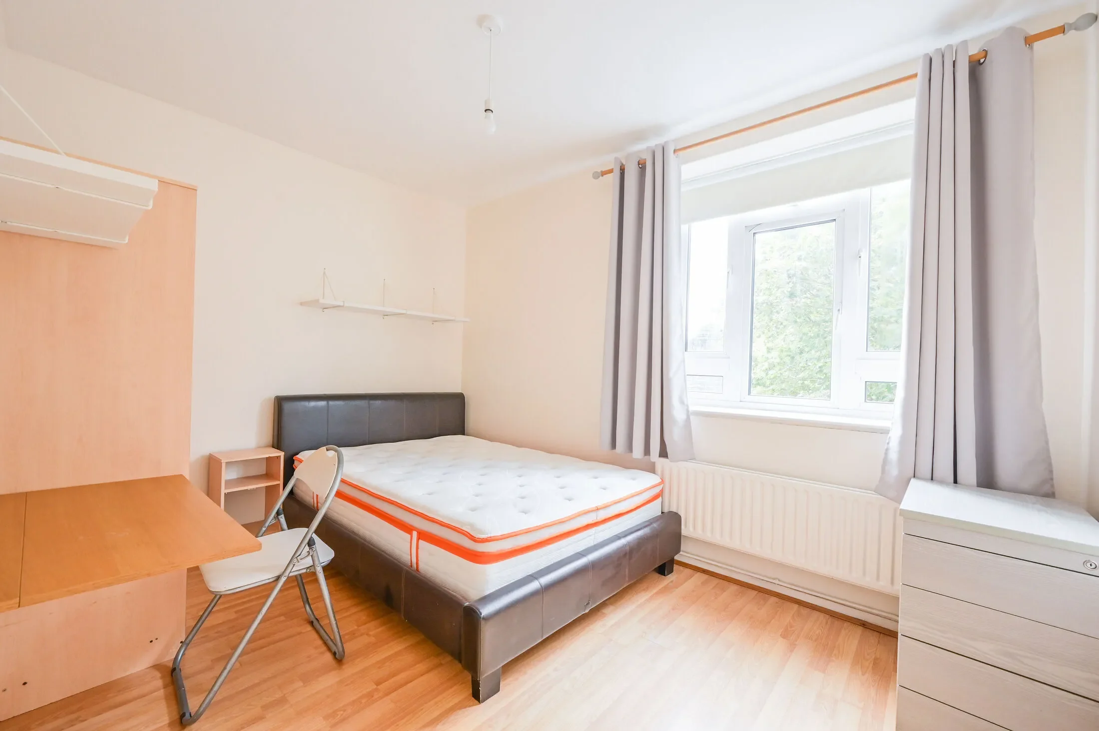 Flat Philchurch Place in Greater London