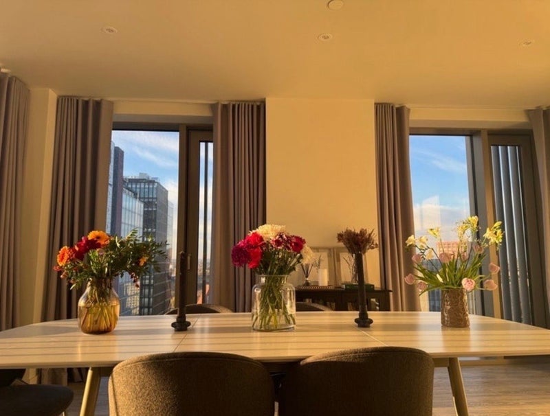 Flat Westfield Avenue in Greater London