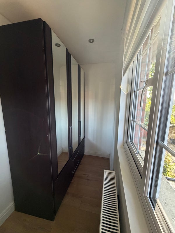 Room Yeatman Road in Greater London