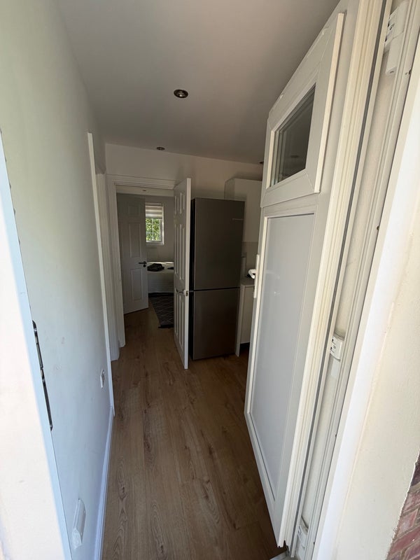 Room Yeatman Road in Greater London