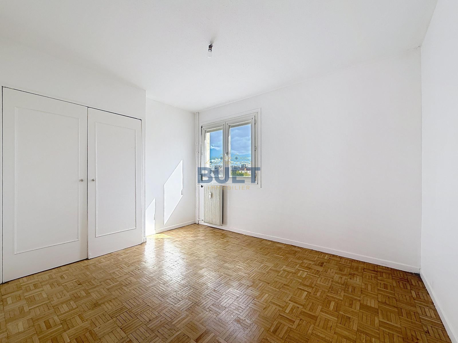 Flat Rue Pierre Boisson in Dijon