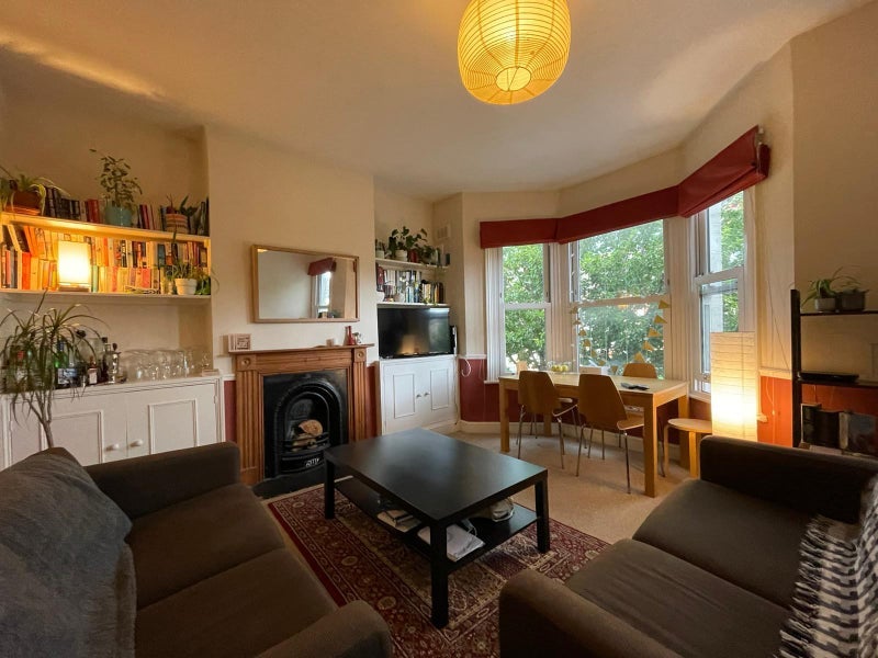 Room Kildoran Road in Greater London