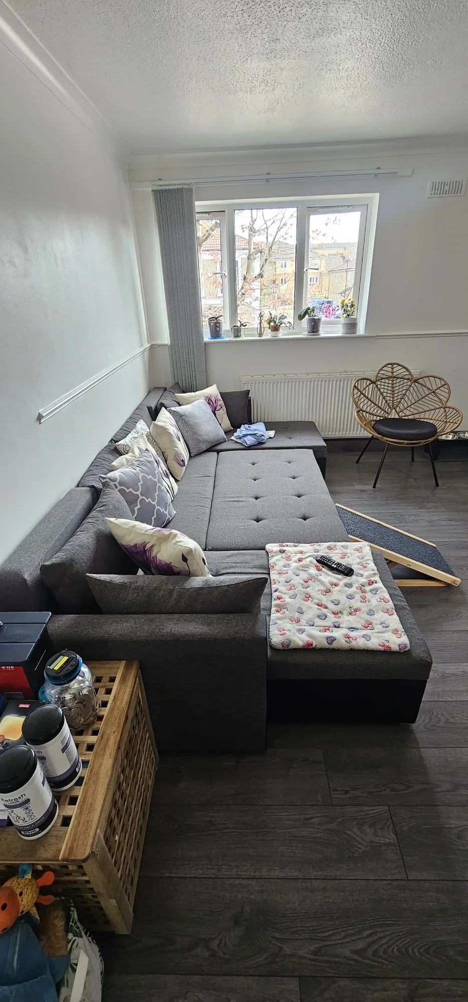 Flat Mandeville Road in Greater London
