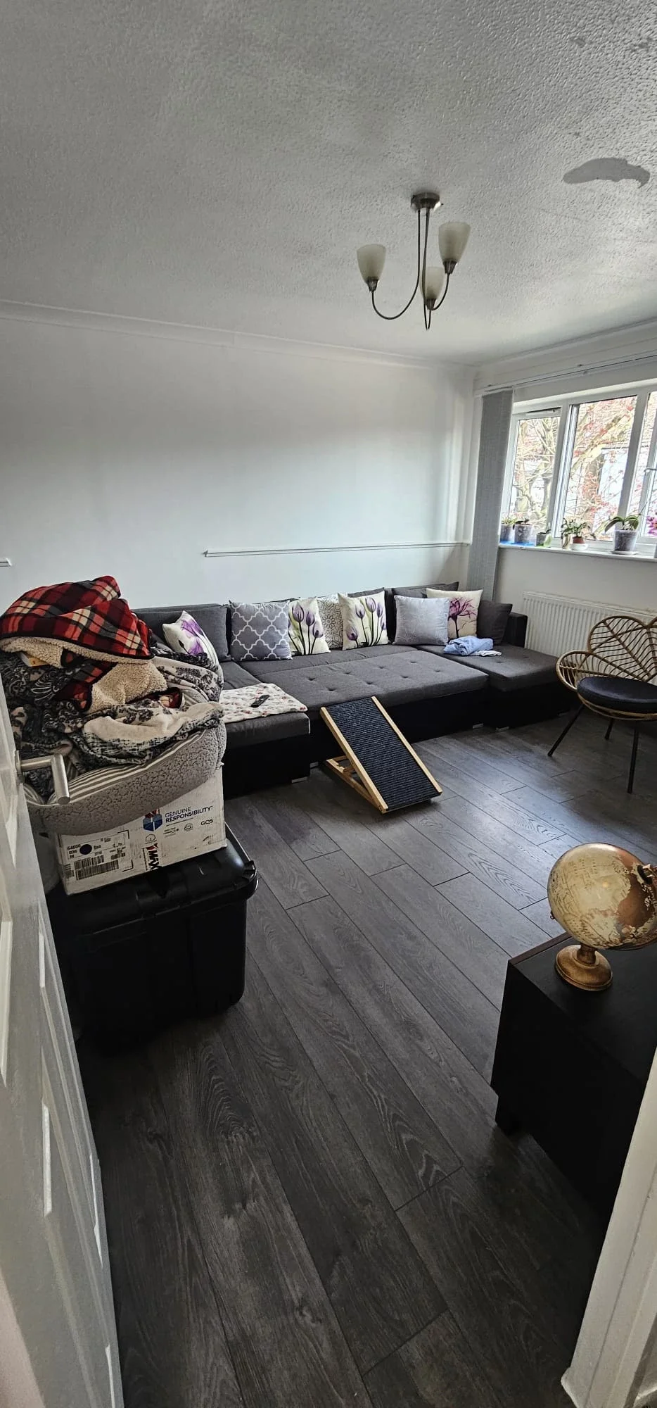 Flat Mandeville Road in Greater London