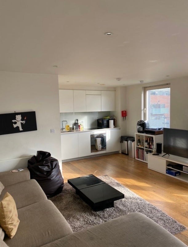 Room Tiltman Place in Greater London