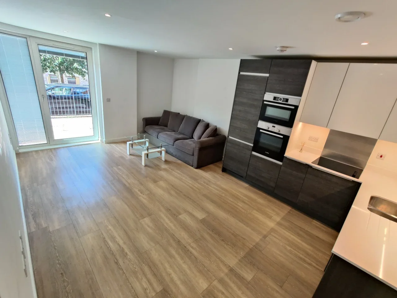 Flat Carteret Way in Greater London