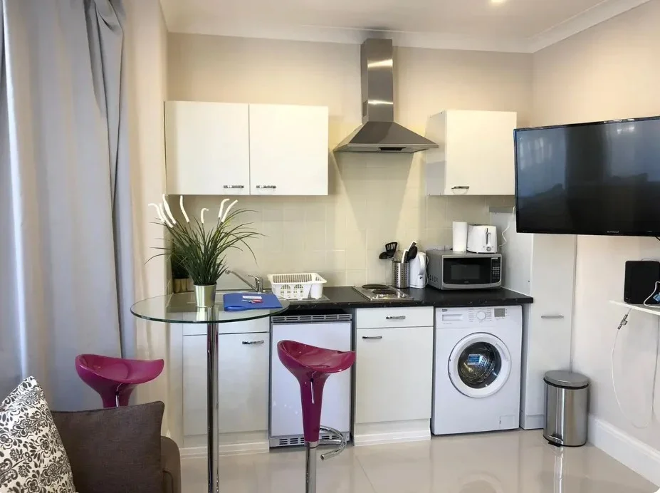 Flat Finchley Road in Greater London