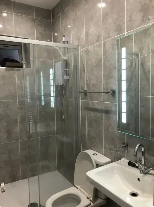 Flat Finchley Road in Greater London