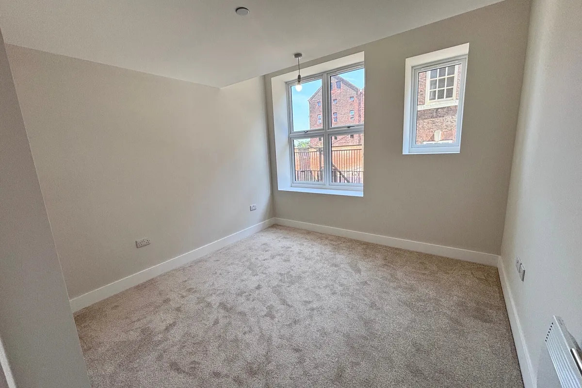 Flat Lowgate in Hull
