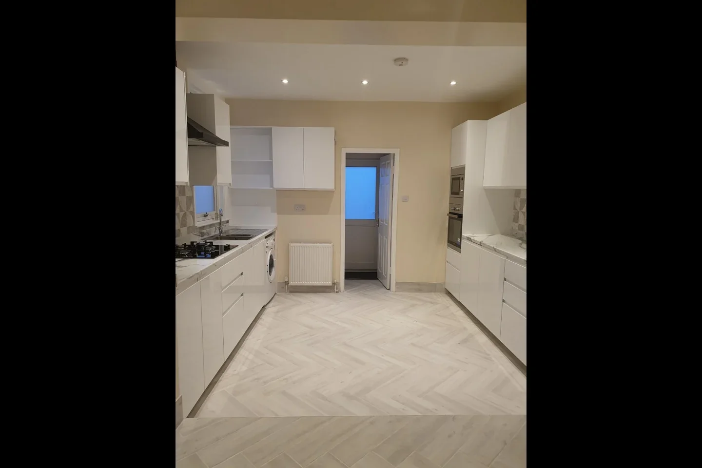Room Sandringham Road in Watford