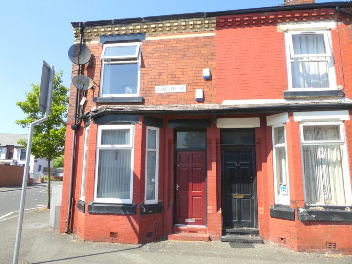 House Thornton Road in Manchester