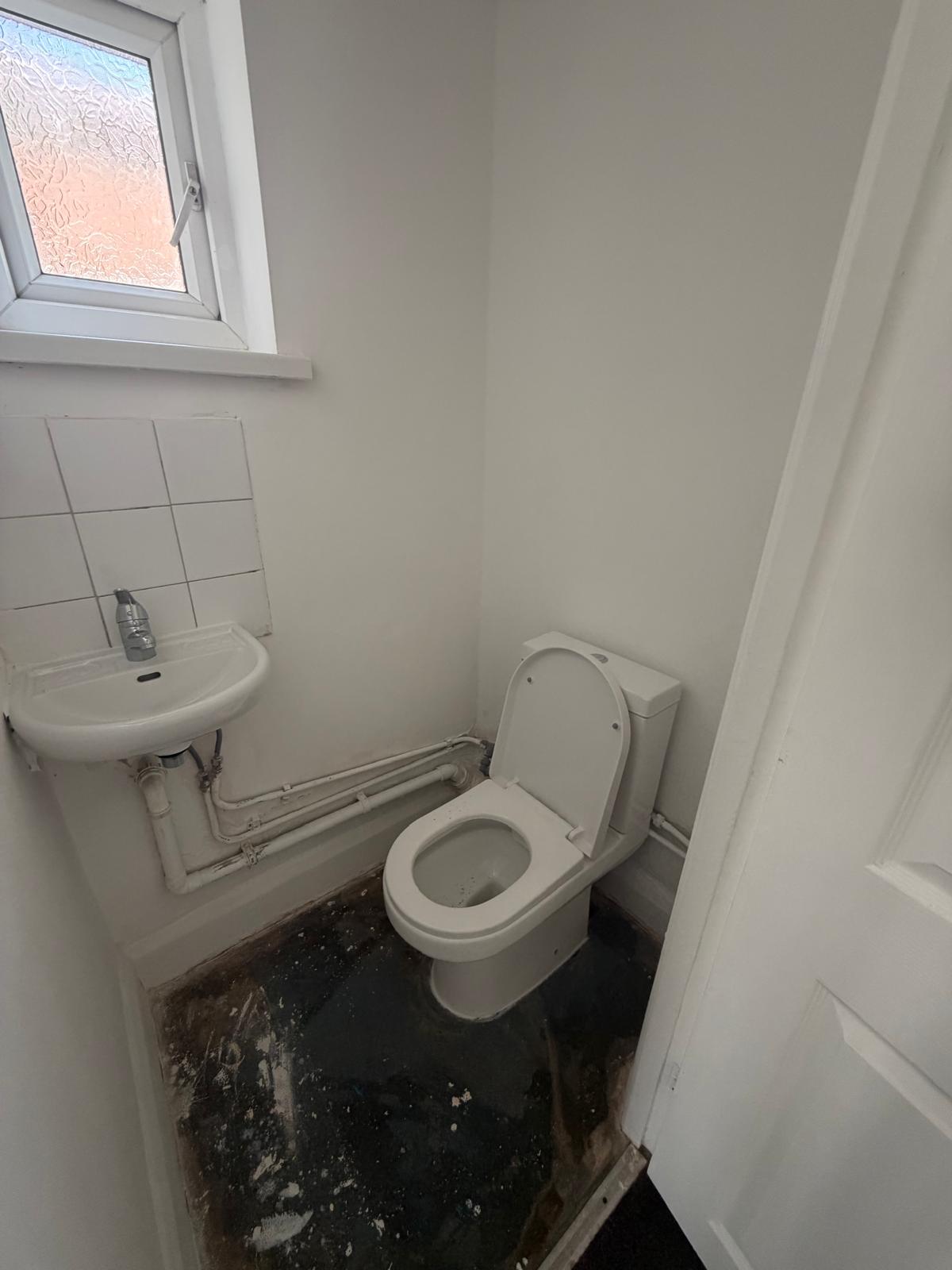 Flat Chigwell Road in Greater London