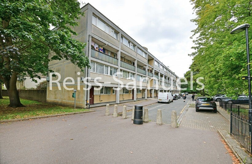 House Cobbett Street in Greater London
