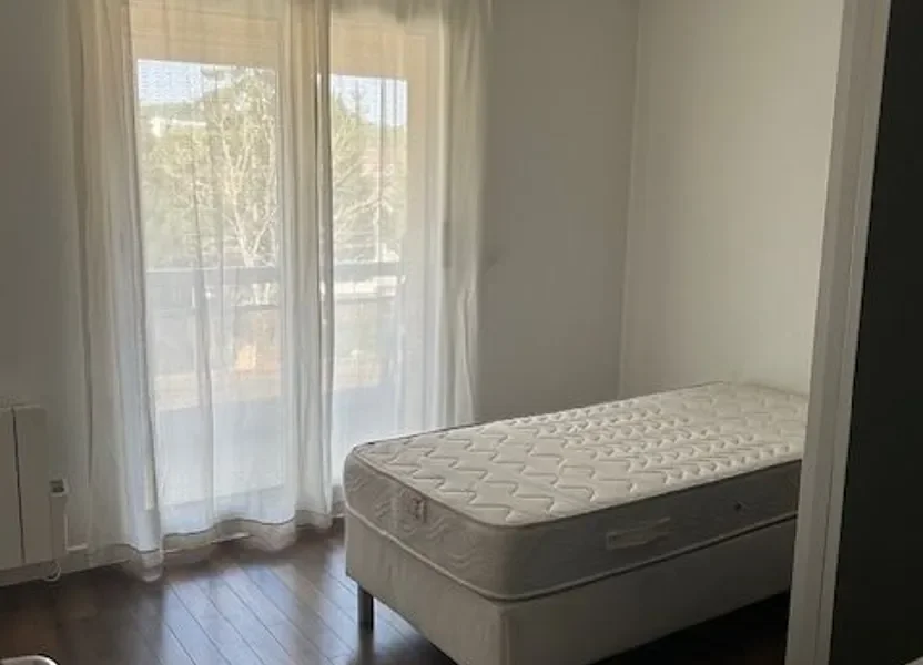 Flat Avenue Carnot in Neuilly-Plaisance