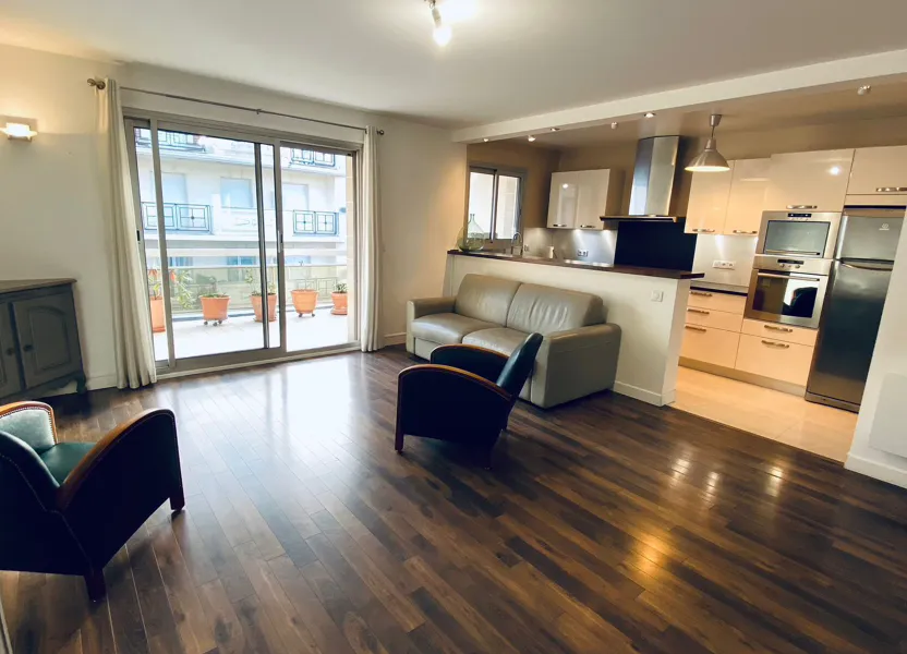 Flat Avenue Carnot in Neuilly-Plaisance