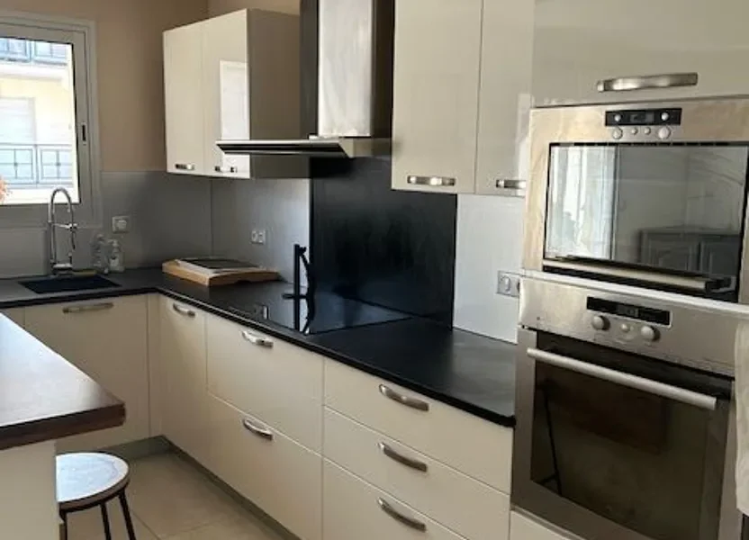 Flat Avenue Carnot in Neuilly-Plaisance