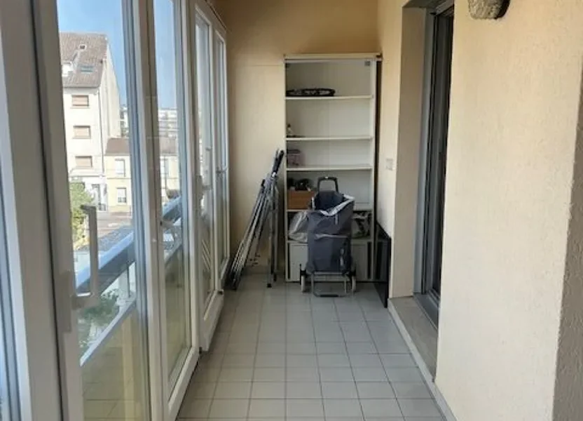 Flat Avenue Carnot in Neuilly-Plaisance