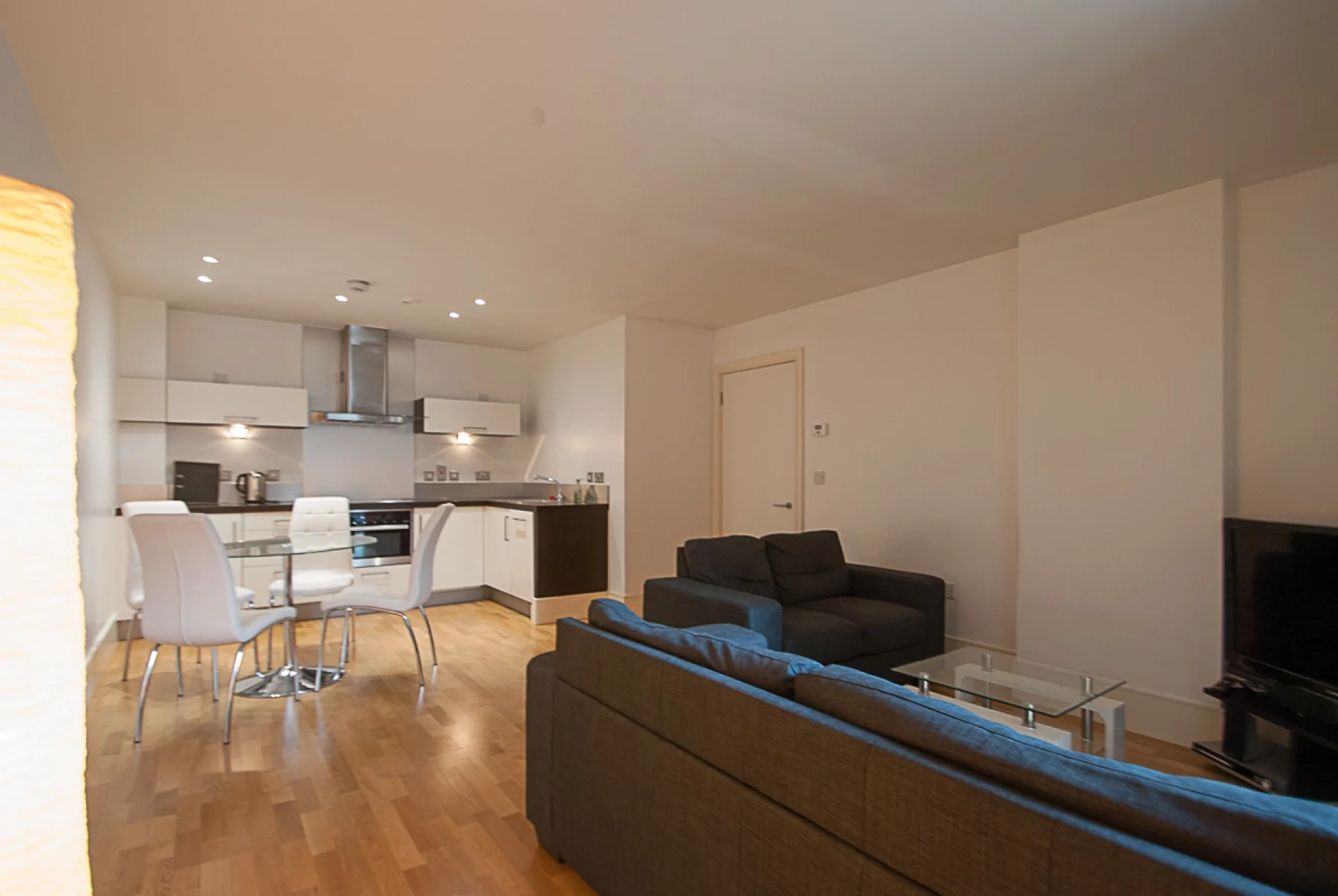 Flat Avenell Road in Greater London