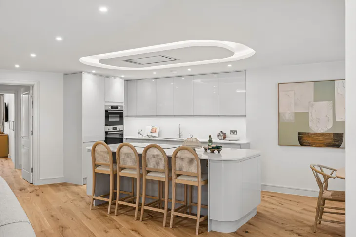 Flat Grosvenor Place in City of Westminster